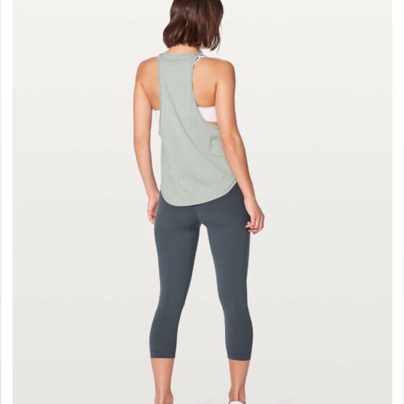 Lululemon Women's Sweat Date Singlet - Picture 7 of 9